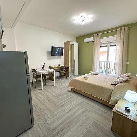 Ferrera & Aparthotel