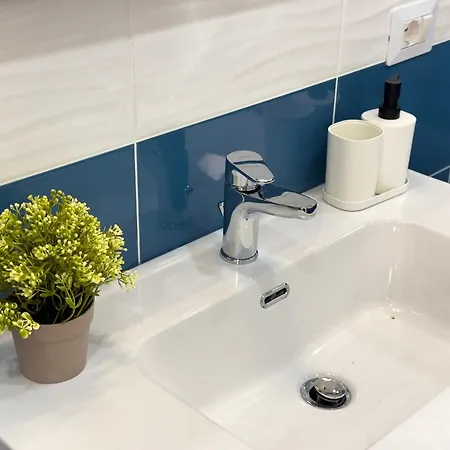 Ferrera & Aparthotel 3*