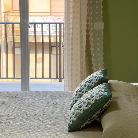 Ferrera & Aparthotel 3*